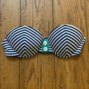 Women’s Swimsuit Top